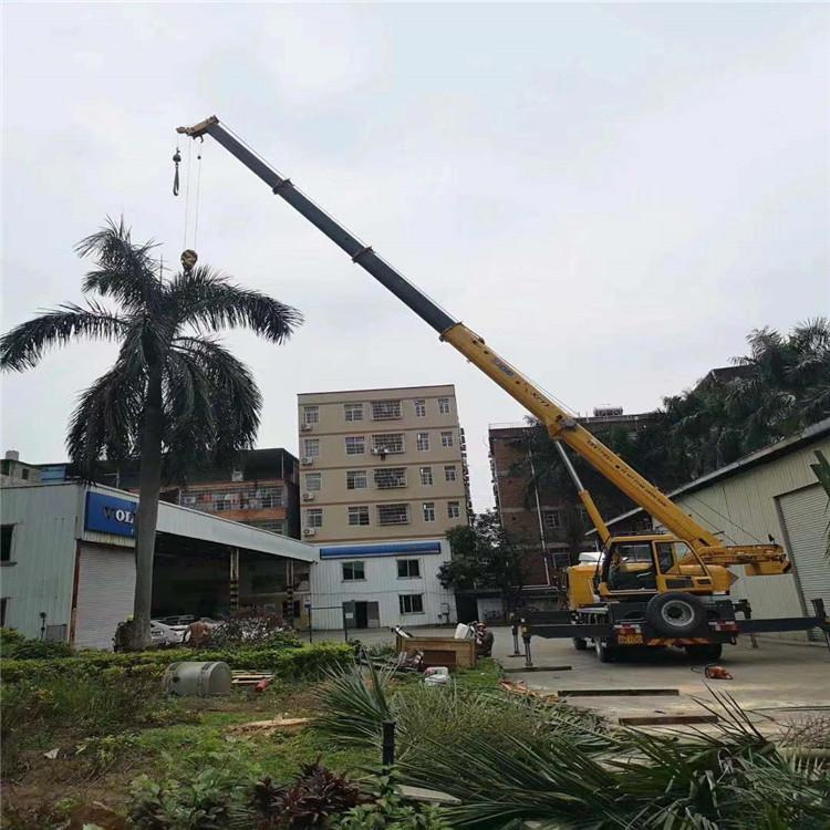 富文镇12吨吊车出租一天的收费标准是什么