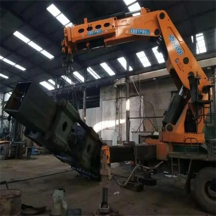 富文镇200吨折臂吊出租