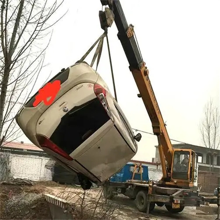 富文镇随时待命，吊车24小时道路救援服务全解析